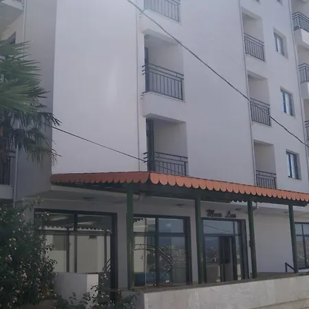 Hotel apartamentowy Monalisa 2*